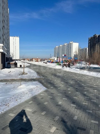 
  Продается 2-комн. квартира 42.2 м², в ЖК Радуга Сибири, дом 9. Фото 1.