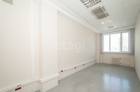 
  Сдается универсальное помещение 755 м². Фото 18.