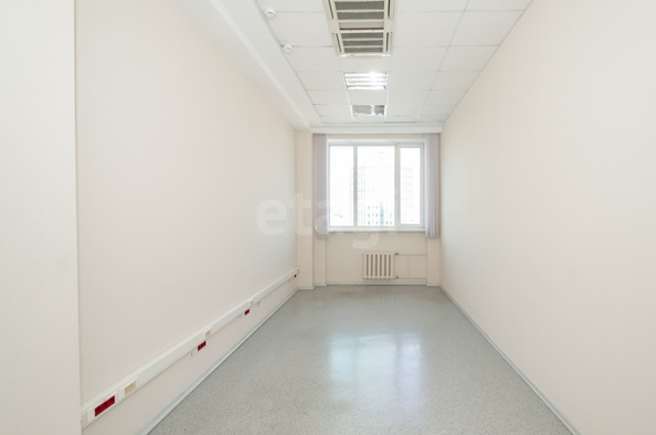 
  Сдается универсальное помещение 755 м². Фото 19.