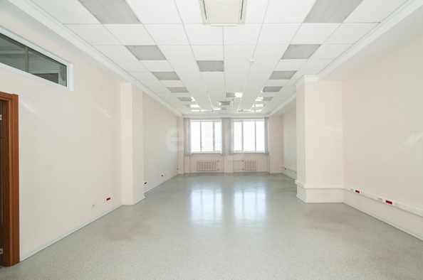 
  Сдается универсальное помещение 755 м². Фото 21.