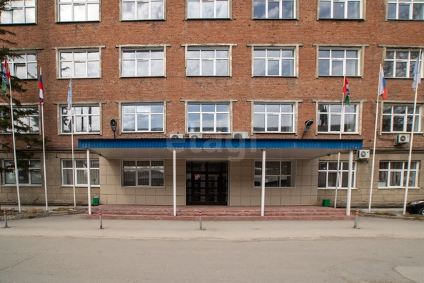 
  Сдается офис 14.9 м². Фото 14.