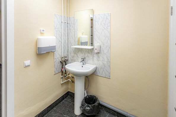 
  Сдается офис 60.1 м². Фото 12.