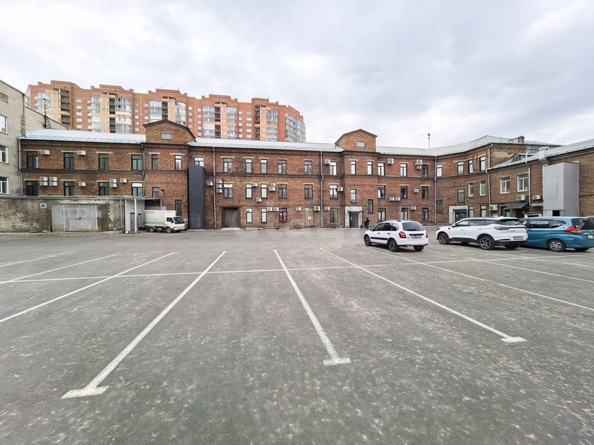 
  Сдается торговая площадь 23.7 м². Фото 1.