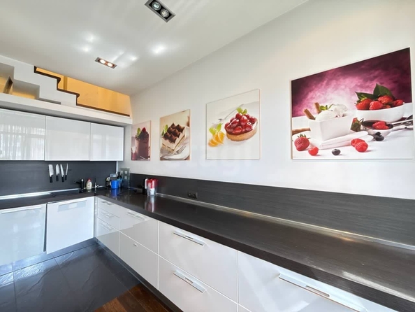 
  Сдается  квартира 199.8 м². Фото 6.