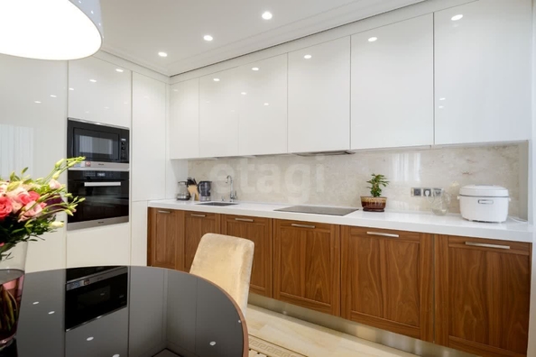 
  Сдается 3-комн. квартира 107.2 м². Фото 16.