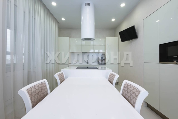 
  Продается 4-комн. квартира 187.6 м². Фото 6.
