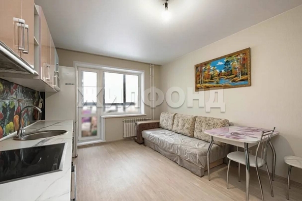 
  Продается 2-комн. квартира 41 м², в ЖК Династия, дом 902. Фото 1.