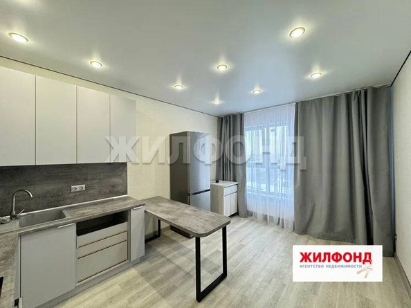 
  Сдается 2-комн. квартира 42 м². Фото 2.