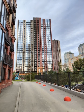 
  Продается 4-комн. квартира 110 м², в ЖК Коперник. Фото 7.