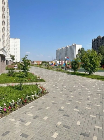 
  Продается 2-комн. квартира 42.2 м², в ЖК Радуга Сибири, дом 9. Фото 1.