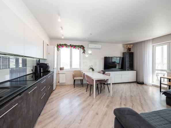 
  Продается 3-комн. квартира 71.5 м². Фото 1.