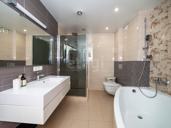 
  Продается 3-комн. квартира 106 м². Фото 21.