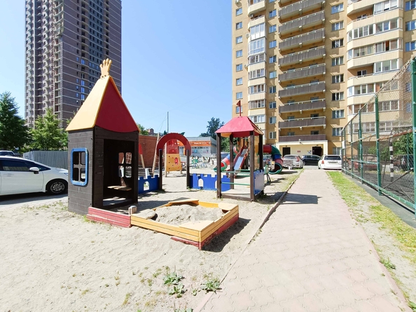 
  Продается 2-комн. квартира 57.6 м². Фото 28.