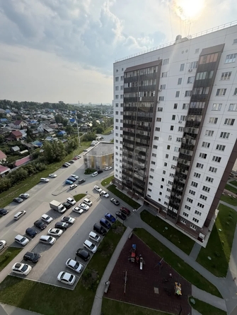 
  Продается 3-комн. квартира 73 м², в ЖК Весенний, Заречная 5 очередь дом 3. Фото 9.