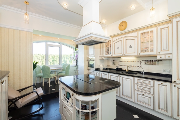 
  Продается 4-комн. квартира 180 м². Фото 26.
