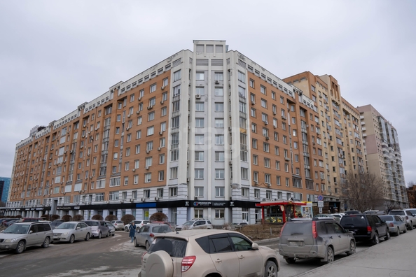 
  Продается 3-комн. квартира 132.5 м². Фото 2.