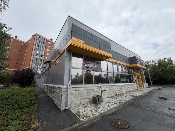 
  Продается торговая площадь 390 м². Фото 2.