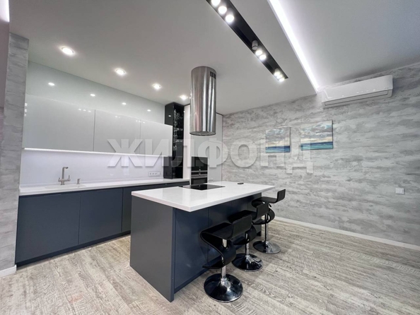 
  Продается 4-комн. квартира 140.9 м². Фото 2.