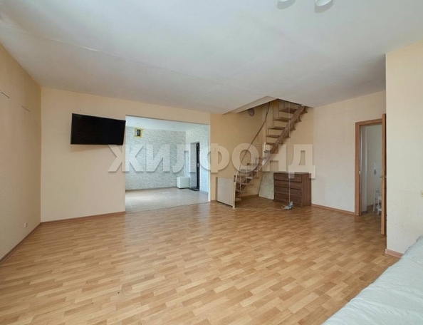 
  Продается 4-комн. квартира 121 м². Фото 2.