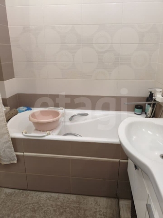 
  Продается 1-комн. квартира 38 м², в ЖК Радужный каскад, б/с 19. Фото 15.