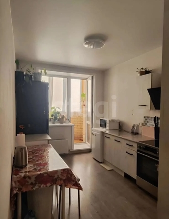 
  Продается 1-комн. квартира 37 м², в МКР Олимпийской славы, дом 2. Фото 1.