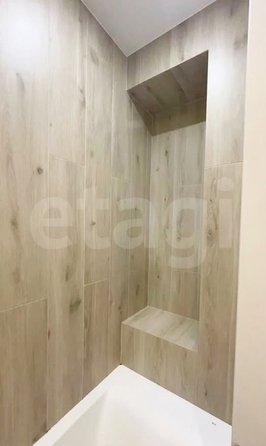 
  Продается 2-комн. квартира 56 м², в ЖК Северная корона, 3 очередь, дом 2. Фото 4.