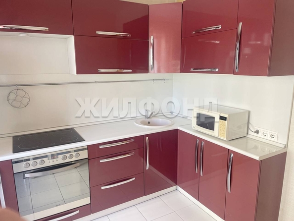 
  Продается 3-комн. квартира 66.4 м². Фото 1.