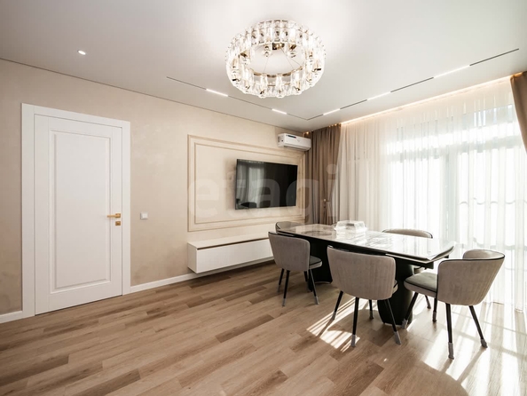 
  Продается 4-комн. квартира 108 м², в ЖК Расцветай на Красном, дом 11. Фото 8.