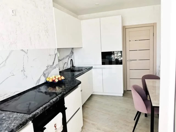 
  Продается 2-комн. квартира 59.7 м², в ЖК Огни сибири, дом 2. Фото 1.