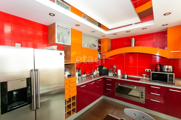 
  Продается 4-комн. квартира 143.5 м². Фото 2.