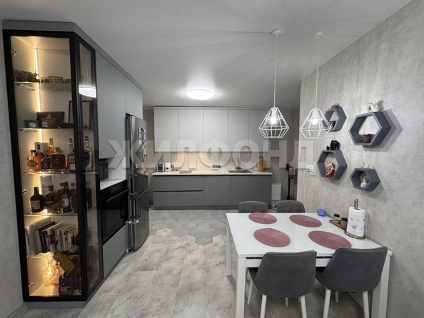
  Продается 2-комн. квартира 56.7 м². Фото 1.
