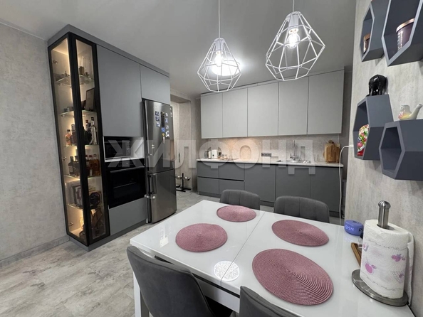 
  Продается 2-комн. квартира 56.7 м². Фото 2.