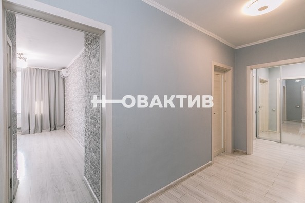 
   Продам 2-комнатную, 75.5 м², В. Высоцкого ул, 62

. Фото 10.