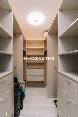 
   Продам 2-комнатную, 75.5 м², В. Высоцкого ул, 62

. Фото 12.
