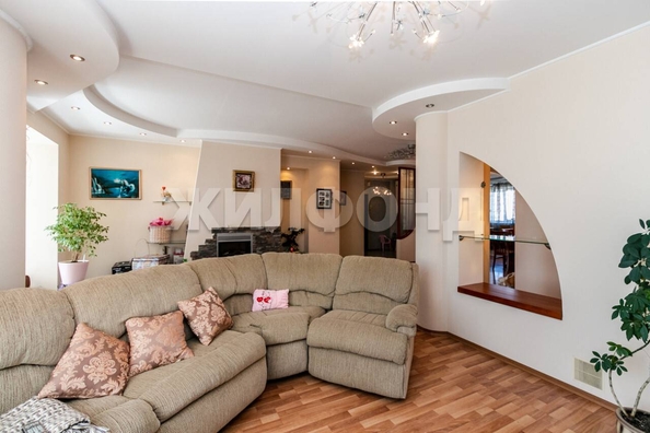 
  Продается 3-комн. квартира, 167 м², Краснообск, д. 219
. Фото 6.