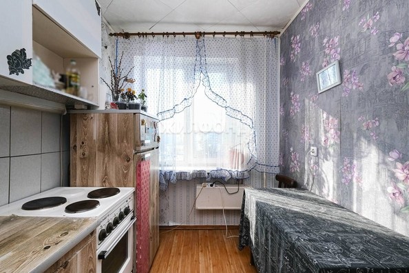 
   Продам 2-комнатную, 43.9 м², Саввы Кожевникова ул, 13

. Фото 11.
