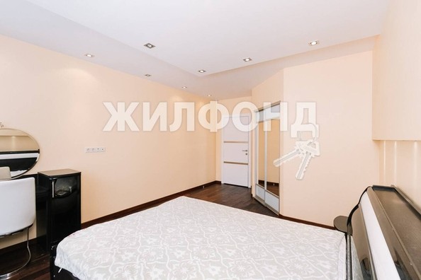 
   Продам 3-комнатную, 104.7 м², Богдана Хмельницкого ул, 33/1

. Фото 10.