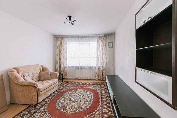 
   Продам 3-комнатную, 64 м², Краснообск, 220

. Фото 9.