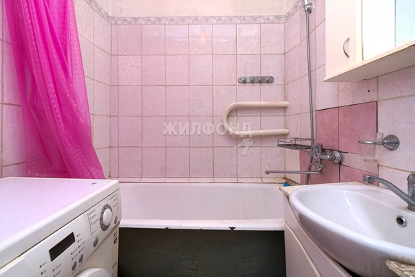 
   Продам 4-комнатную, 71 м², Кропоткина ул, 130

. Фото 3.