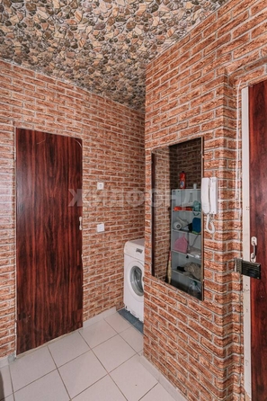 
   Продам 1-комнатную, 33.3 м², Мичурина ул, 29

. Фото 2.