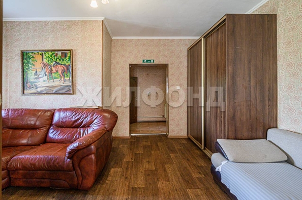 
   Продам дом, 290.1 м², Новосибирск

. Фото 19.