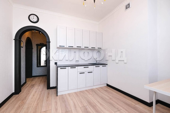 
   Продам 1-комнатную, 46.2 м², 2-я Обская ул, 73

. Фото 2.