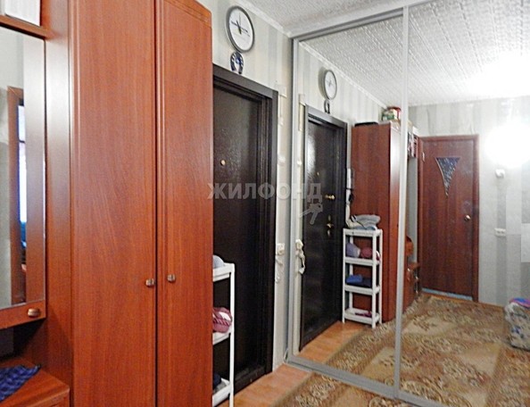 
   Продам 1-комнатную, 54 м², В. Высоцкого ул, 62

. Фото 3.