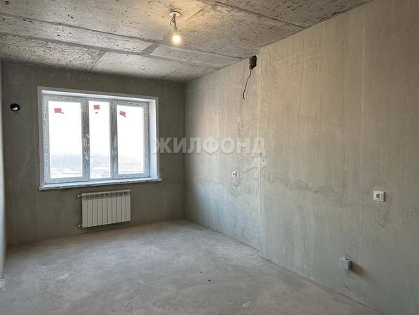 
   Продам 1-комнатную, 40.8 м², Светлановская ул, 52/1

. Фото 2.