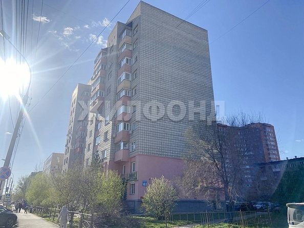 
  Продается 3-комн. квартира, 68.4 м², Пархоменко ул, д. 102
. Фото 2.