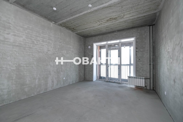 
   Продам 4-комнатную, 80 м², Фабричная ул, 65/3

. Фото 3.