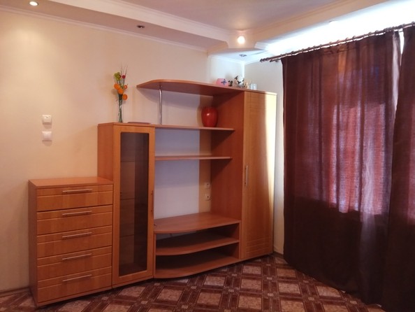 
  Сдам в аренду 1-комнатную квартиру, 40 м², Новосибирск

. Фото 1.