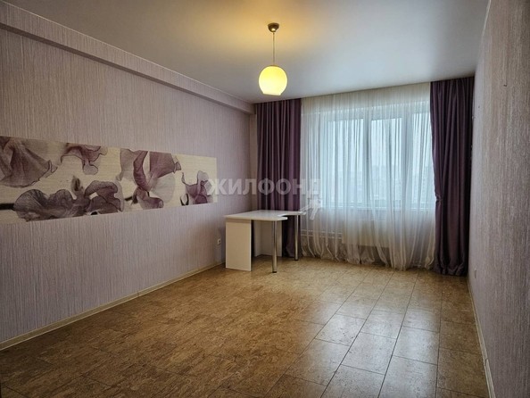 
   Продам 3-комнатную, 103.8 м², Орджоникидзе ул, 47

. Фото 6.