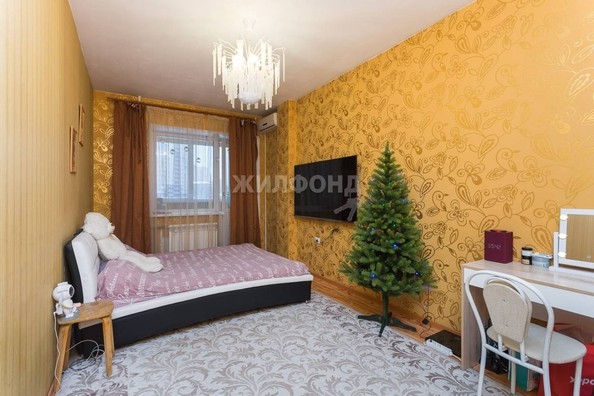 
   Продам 1-комнатную, 42.7 м², Галущака ул, 4

. Фото 4.
