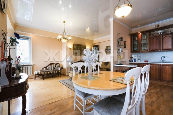 
   Продам 3-комнатную, 117.2 м², Октябрьская ул, 81

. Фото 15.